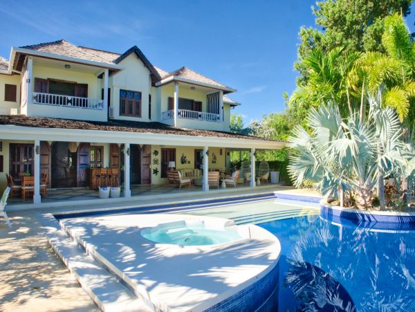 Jamaica Home 965226