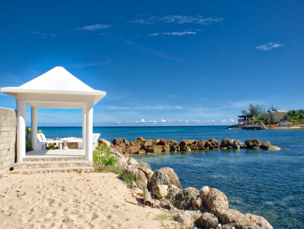 Jamaica Home 965226