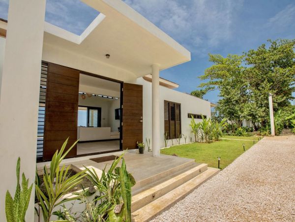 Jamaica Home 965239