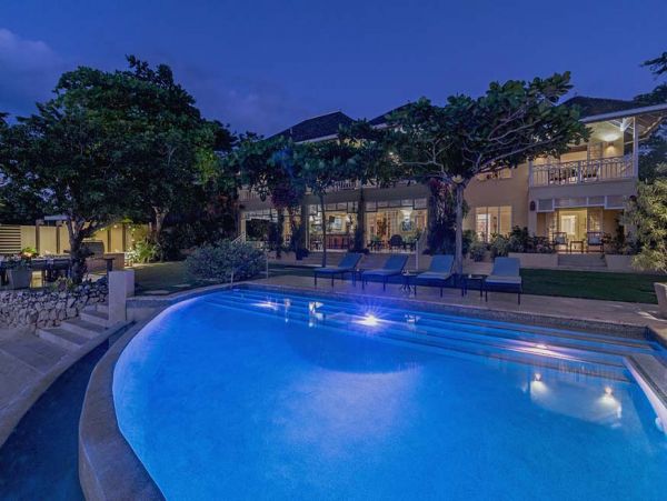 Jamaica Home 965240