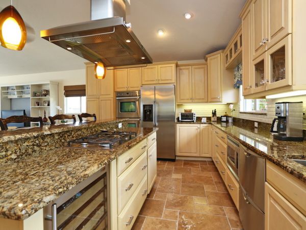Canal View Sarasota Vacation Home With Three Bedrooms