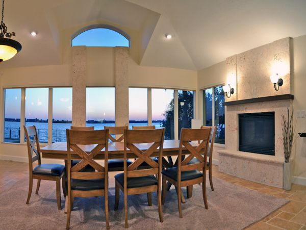 Canal View Sarasota Vacation Home With Three Bedrooms