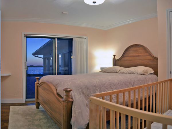 Canal View Sarasota Vacation Home With Three Bedrooms