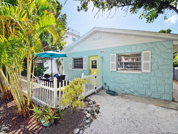 Bradenton Beach Great Value Vacation Cottage Walk To Beach