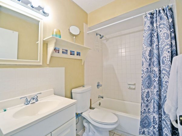 Bradenton Beach Great Value Vacation Cottage Walk To Beach