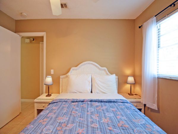Bradenton Beach Great Value Vacation Cottage Walk To Beach