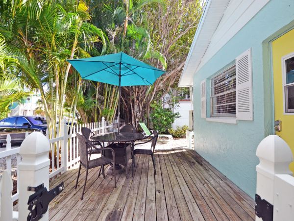 Bradenton Beach Great Value Vacation Cottage Walk To Beach