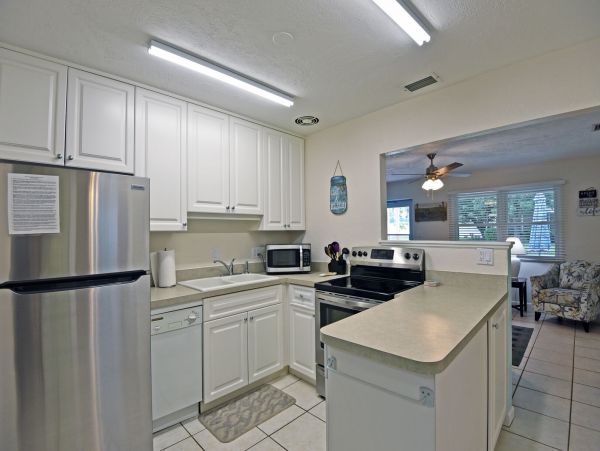 Beachside Vacation Rental Cottage with Heated Pool 8 Guests