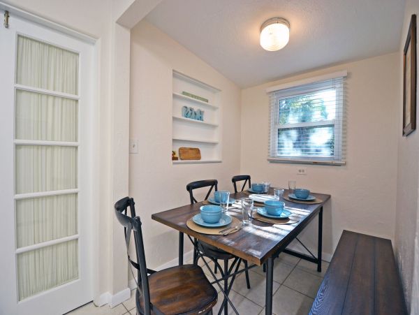 Beachside Vacation Rental Cottage with Heated Pool 8 Guests