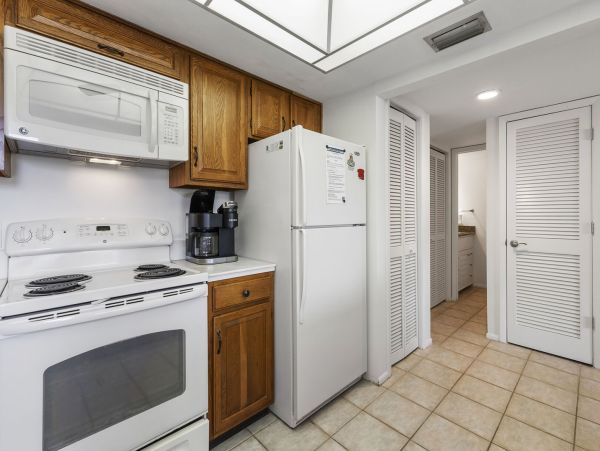 Short Walk to Beach Siesta Key Vacation Condo Three Bedroom