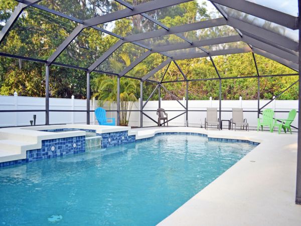 Caged Pool Sarasota Vacation Home Three Bedrooms Sleeps 6