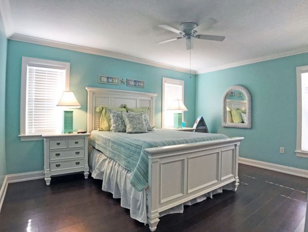 Caged Pool Sarasota Vacation Home Three Bedrooms Sleeps 6
