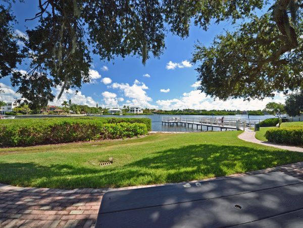 Lovely Bay to Beach Siesta Key Condo.