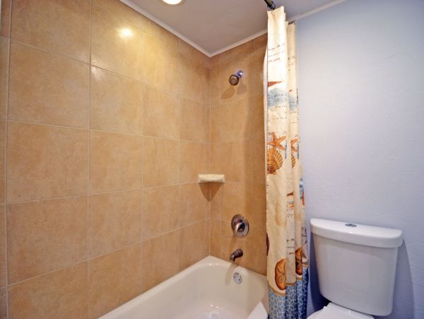 Lovely Bay to Beach Siesta Key Condo.
