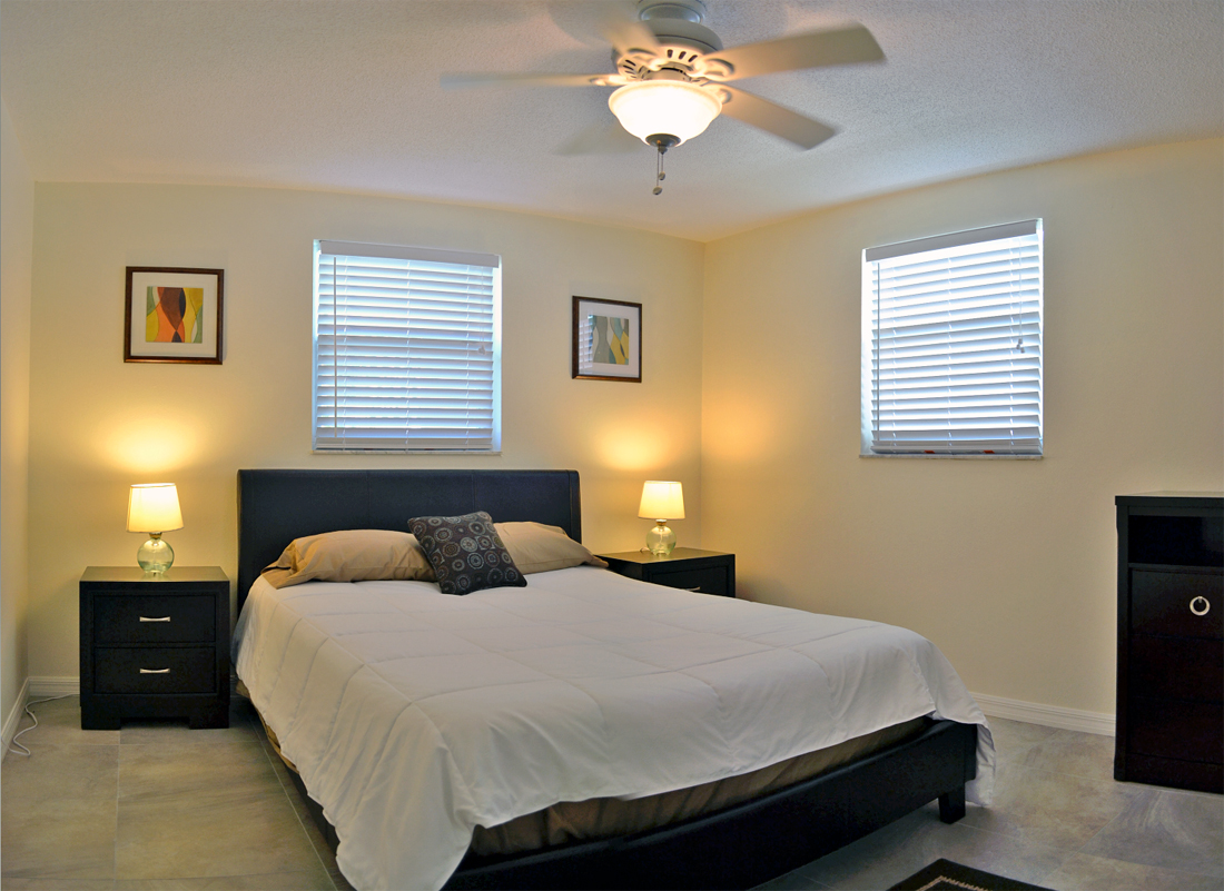 Siesta Key Steps to Beach Sleeps 6 Guests