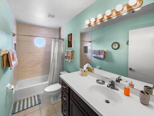 Siesta Key Vacation Rental: Spacious 3-Bedroom Townhome