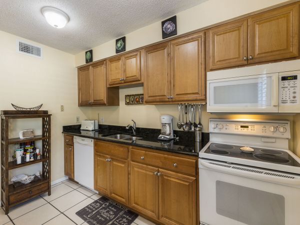Two Bedroom Condo on Siesta Key Sleeps Six Guests