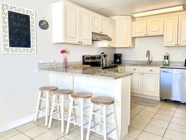 Two Bedroom Holmes Beach Vacation Condo Steps To Beach