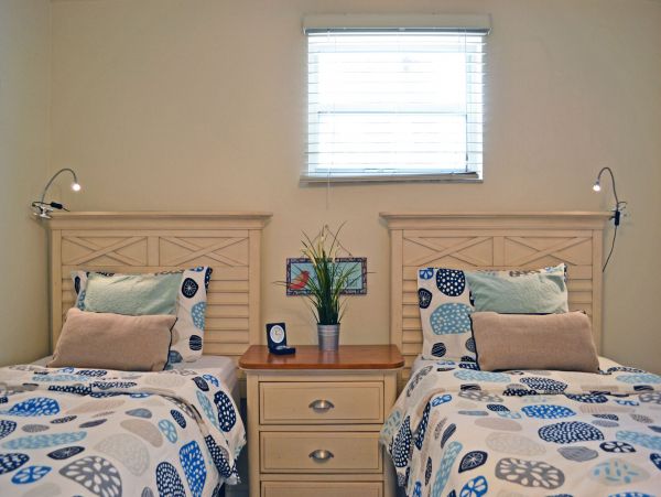 Two Bedroom Holmes Beach Vacation Condo Steps To Beach