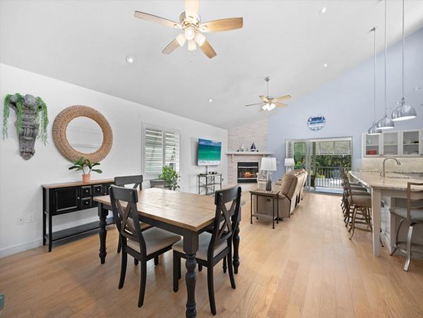 Luxury Island Retreat Awaits in this Siesta Key Pool Home