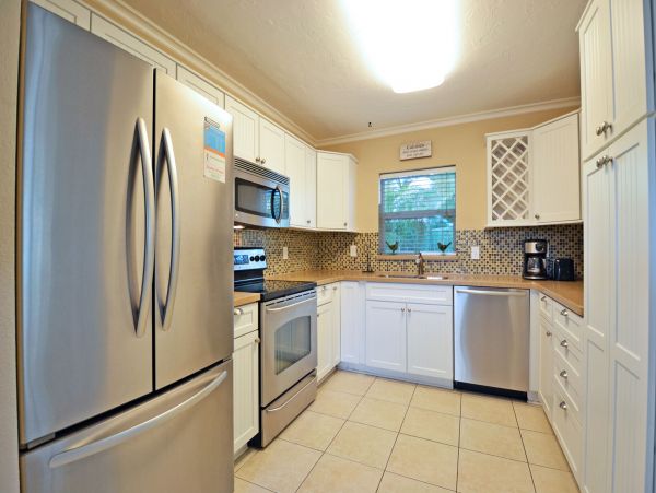 Lovely 2 Bedroom Rental in Bradenton Beach
