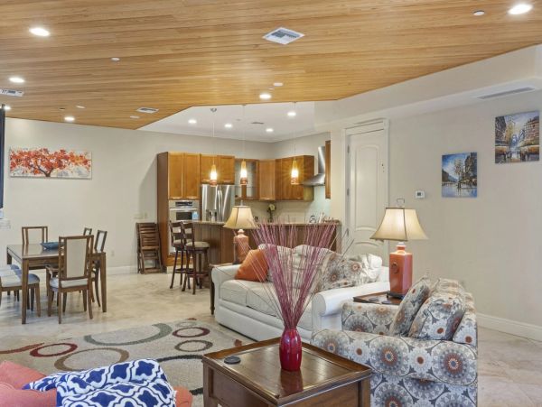 Siesta Key Vacation Rental - Luxury 4-Bedroom Beach House with Pool & Balconies