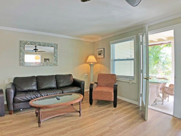 Two Bedroom Siesta Key Vacation Condo Sleeps 6 Guests