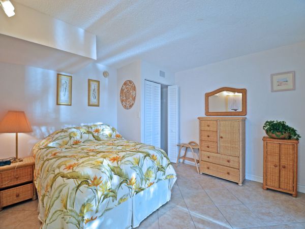 Waterfront Vacation Condo Downtown Sarasota