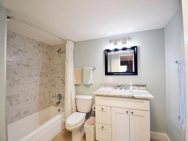Waterfront Vacation Condo Downtown Sarasota