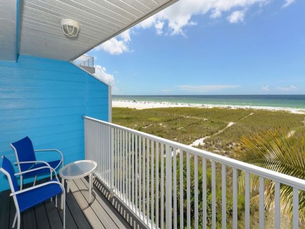 Beachfront 3 Bedroom Condo