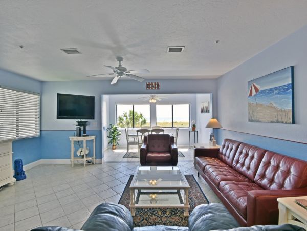 Beachfront 3 Bedroom Condo
