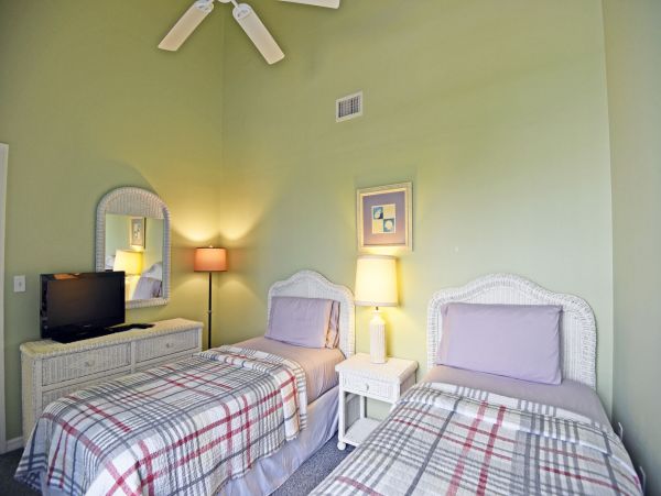 Beachfront 3 Bedroom Condo