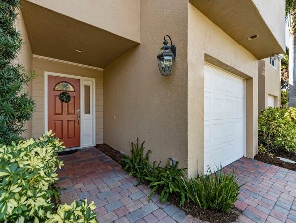 Siesta Key Vacation Duplex Two Bedroom Walk to Beach