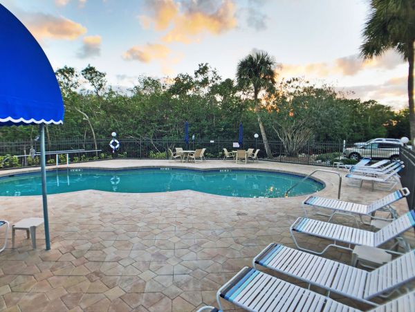Bradenton Beach Vacation Condo With Communal Pool 5 Guests
