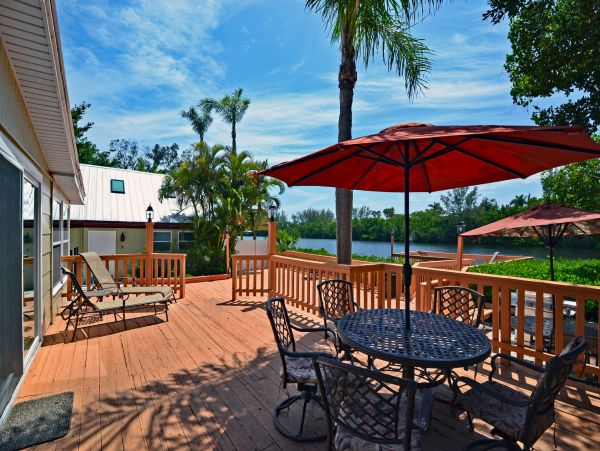 Contemporary furnished 3 bedroom with water view South End