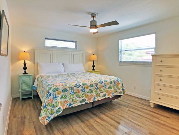 Contemporary furnished 3 bedroom with water view South End