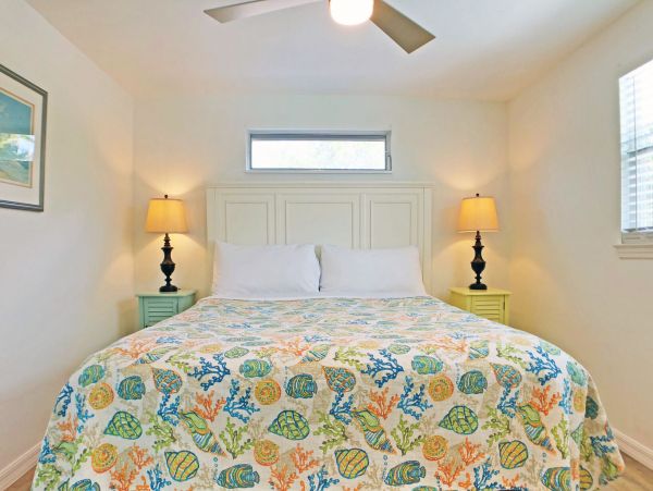 Contemporary furnished 3 bedroom with water view South End