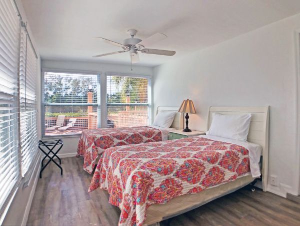 Contemporary furnished 3 bedroom with water view South End