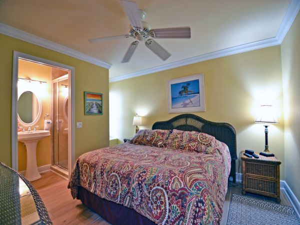 On Beach Siesta Key Vacation Condo Two Bedrooms Sleeps 6