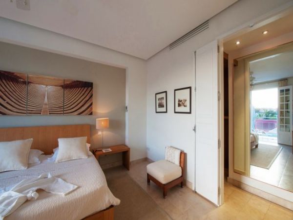 St. Barts Home 965366