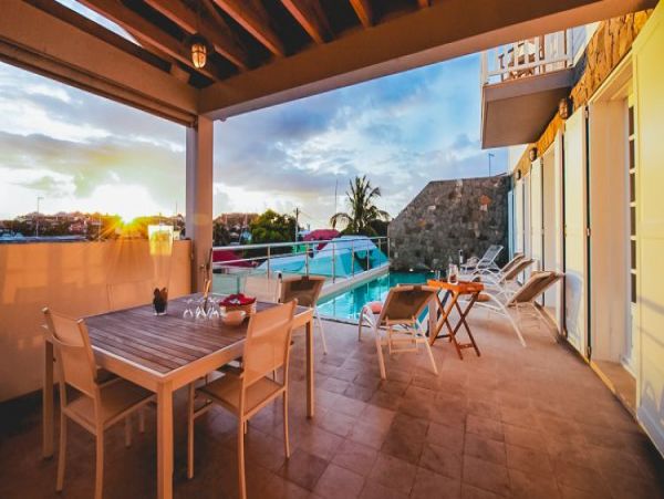 St. Barts Home 965366