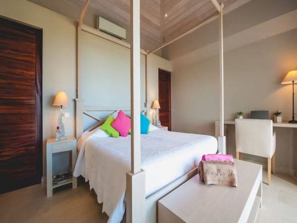 St. Barts Home 965368