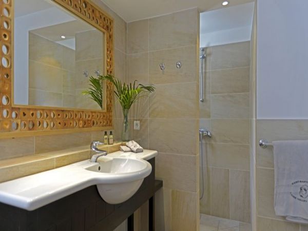 St. Barts Home 965371