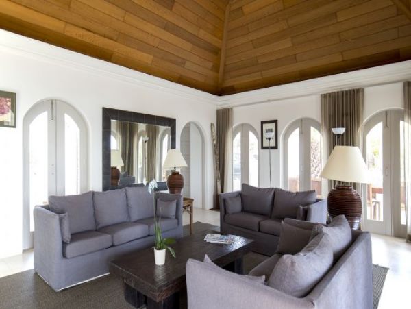 St. Barts Home 965376