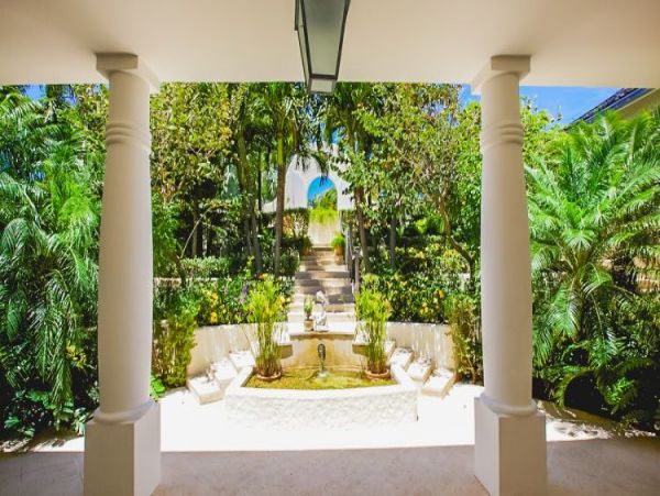 St. Barts Home 965379