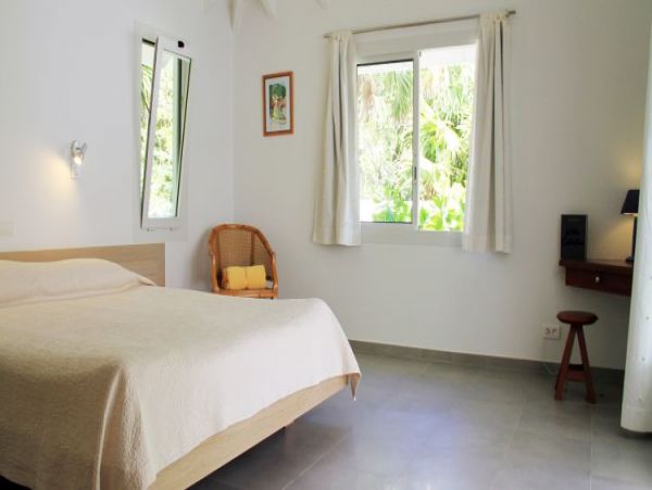 St. Barts Home 965386
