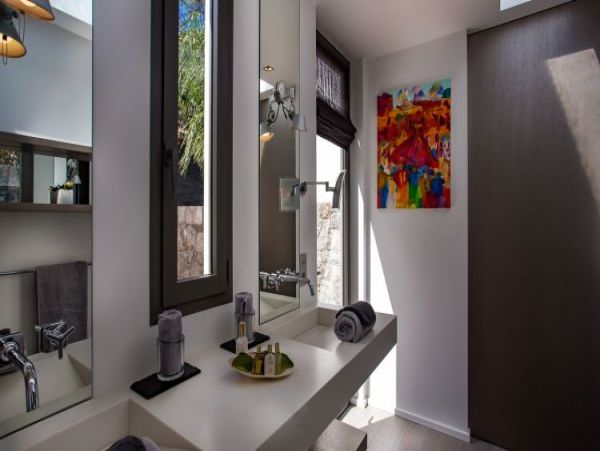 St. Barts Home 965388