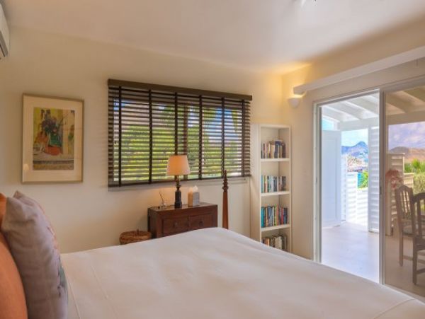 St. Barts Home 965389