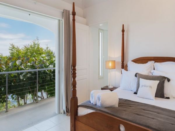 St. Barts Home 965391