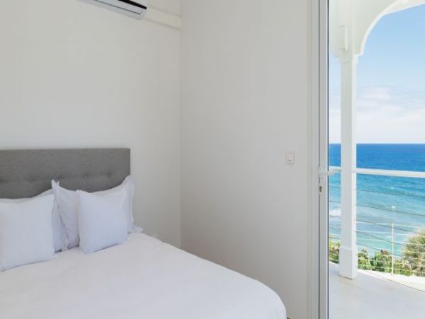 St. Barts Home 965391